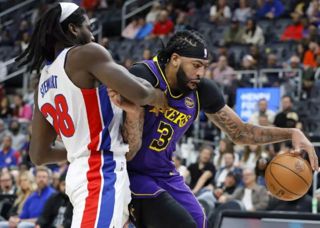 皇冠官网-一鼓作气再而衰？湖人爆冷不敌活塞 近4战3负